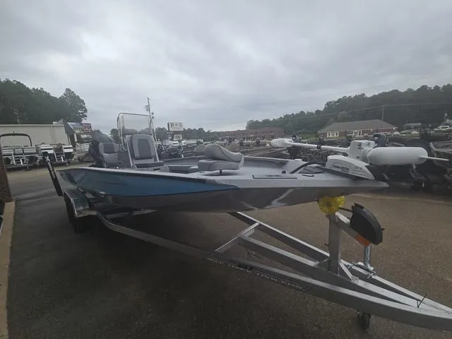 Slide: The Image of Xpress H22 2025 - 6