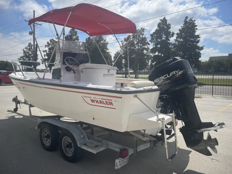 Slide: The Image of Boston Whaler 21 Outrage 1997 - 4