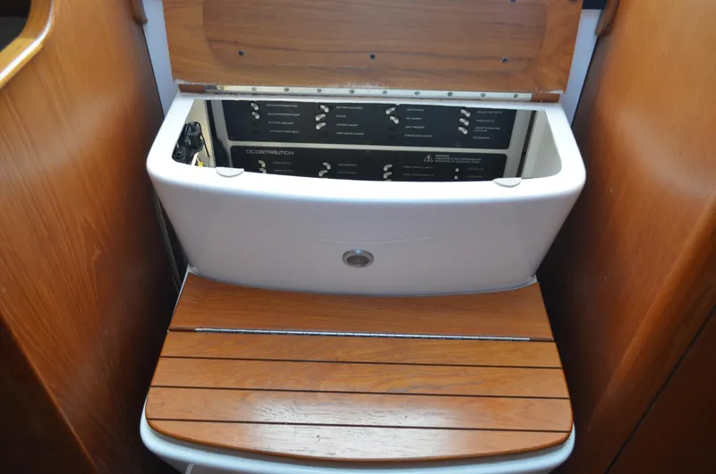 Slide: The Image of Tiara 3800 Open 2004 - 50