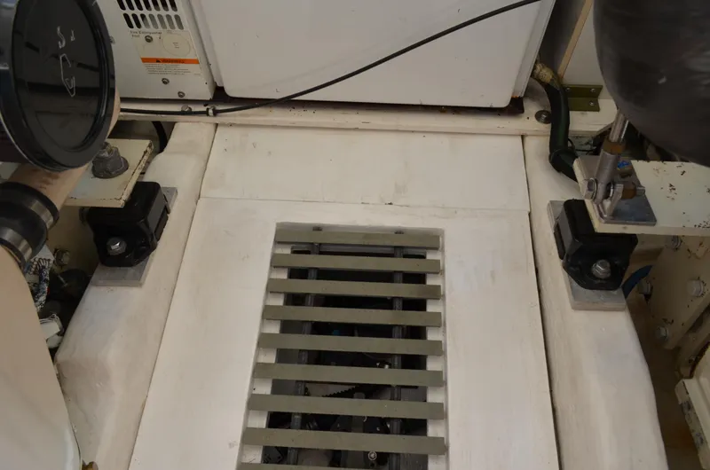 Slide: The Image of Tiara 3800 Open 2004 - 69