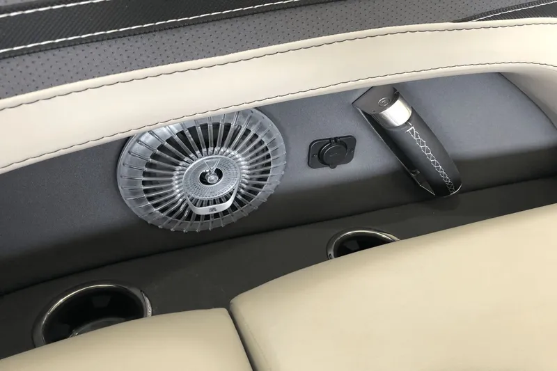 Slide: The Image of Barletta CORSA23M 2025 - 12