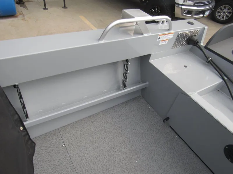 Slide: The Image of Hewescraft 180 Sportsman 2025 - 10