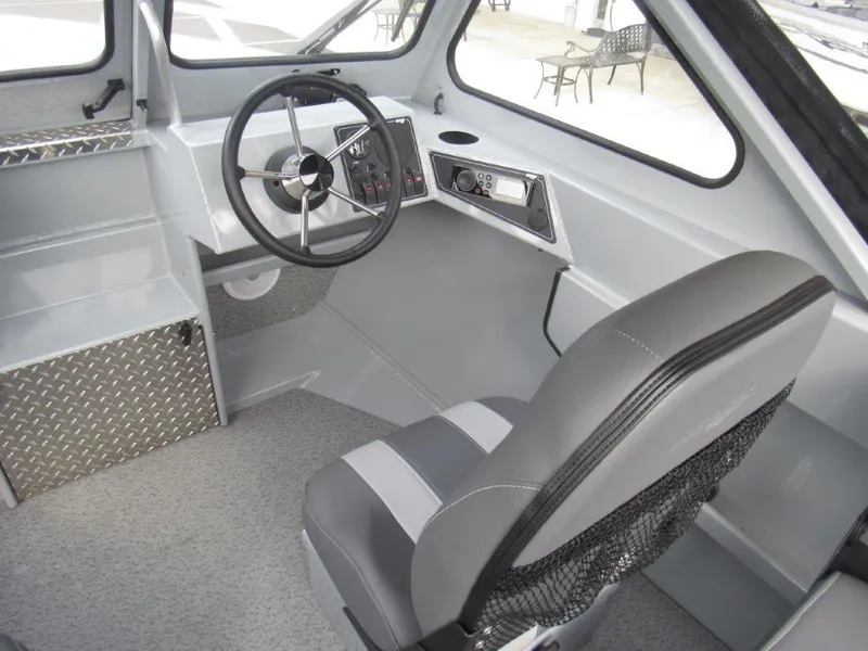 Slide: The Image of Hewescraft 180 Sportsman 2025 - 12