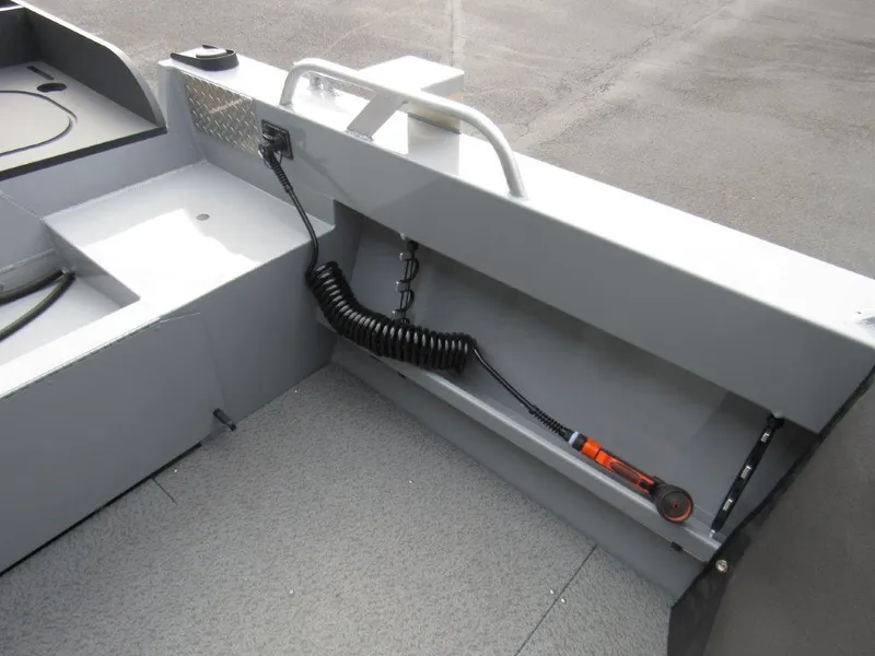 Slide: The Image of Hewescraft 180 Sportsman 2025 - 9