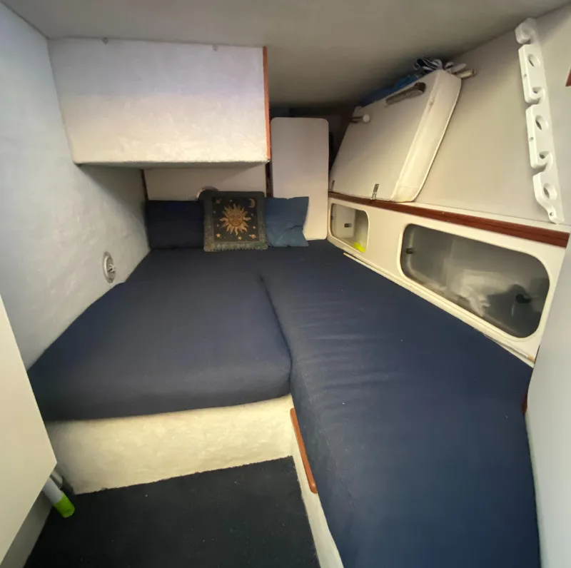 Slide: The Image of Chris-Craft 320 Amerosport Sedan 1988 - 60