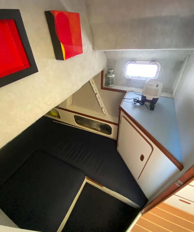 Slide: The Image of Chris-Craft 320 Amerosport Sedan 1988 - 62