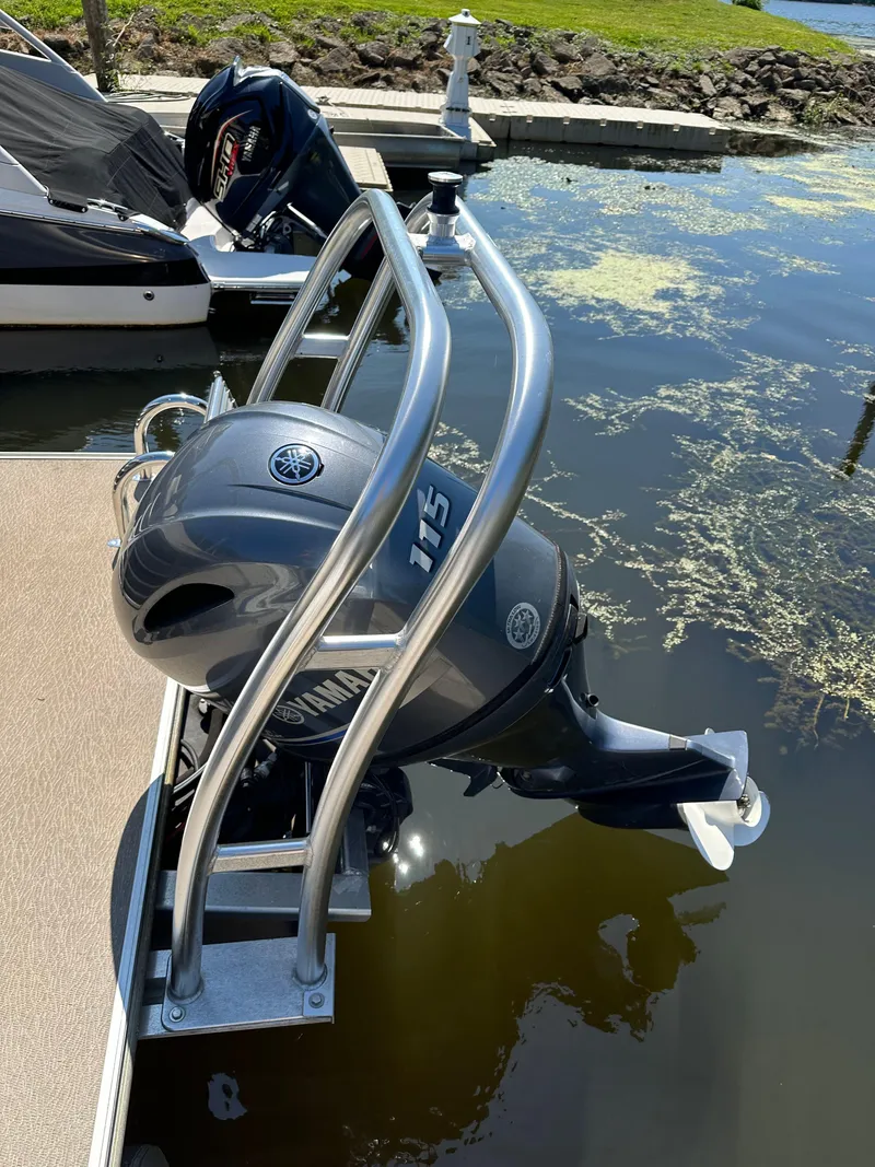 Slide: The Image of 2019 Sylvan Mirage 8522 LZ with Yamaha 175 outboard motor at dock. - 19