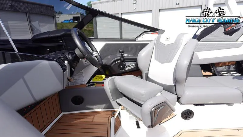 Slide: The Image of Nautique Super Air Nautique G23 - 11