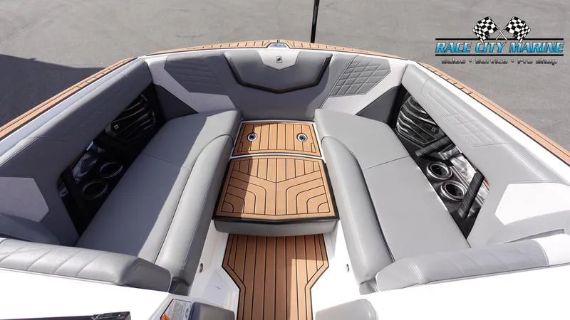 Slide: The Image of Nautique Super Air Nautique G23 - 14