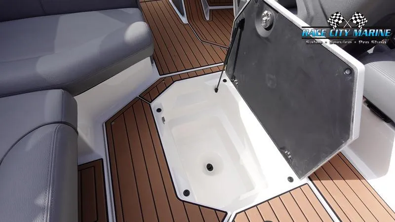 Slide: The Image of Nautique Super Air Nautique G23 - 22