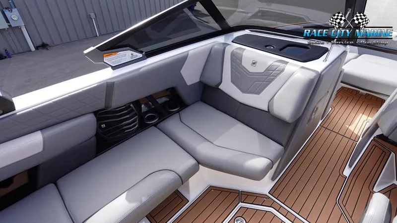 Slide: The Image of Nautique Super Air Nautique G23 - 25