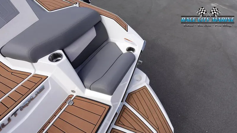 Slide: The Image of Nautique Super Air Nautique G23 - 27