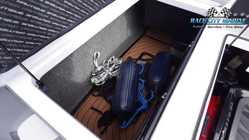 Slide: The Image of Nautique Super Air Nautique G23 - 28