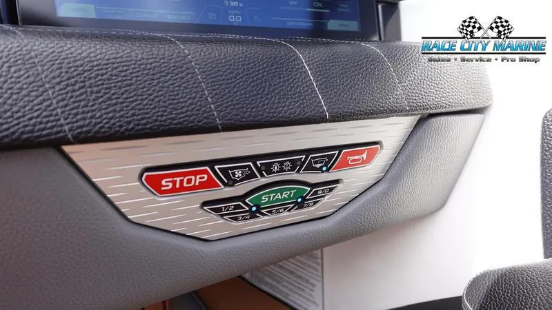 Slide: The Image of Nautique Super Air Nautique G23 - 33