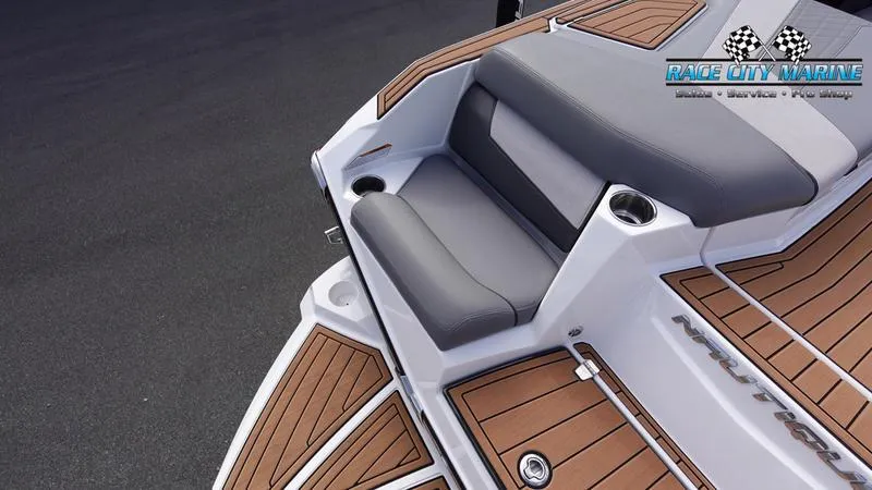 Slide: The Image of Nautique Super Air Nautique G23 - 37