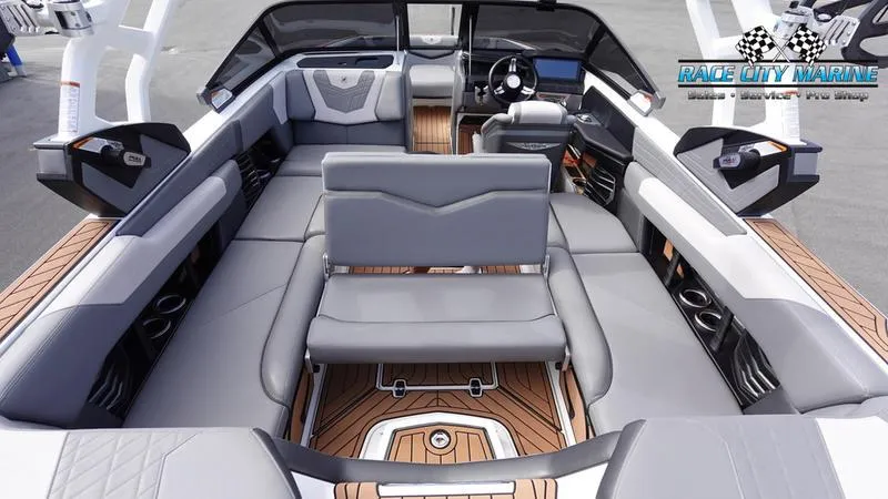 Slide: The Image of Nautique Super Air Nautique G23 - 43