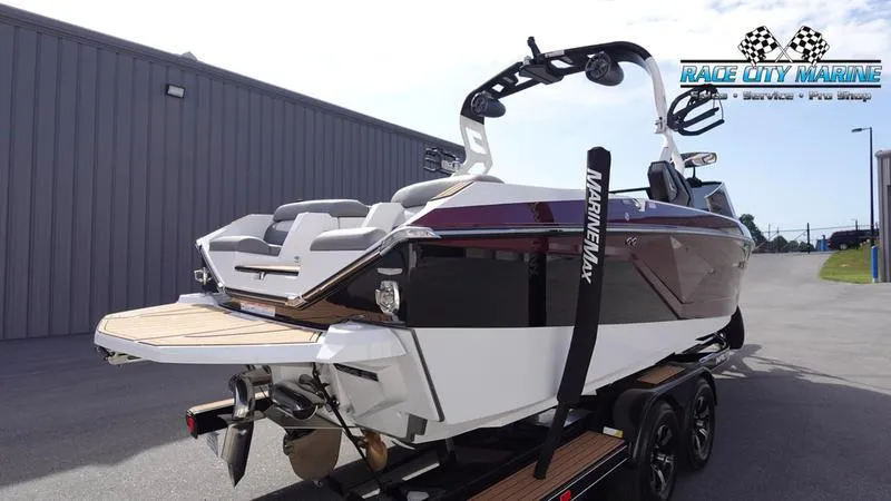 Slide: The Image of Nautique Super Air Nautique G23 - 6
