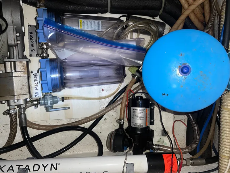 Slide: The Image of Island Packet 350 1997 - 110