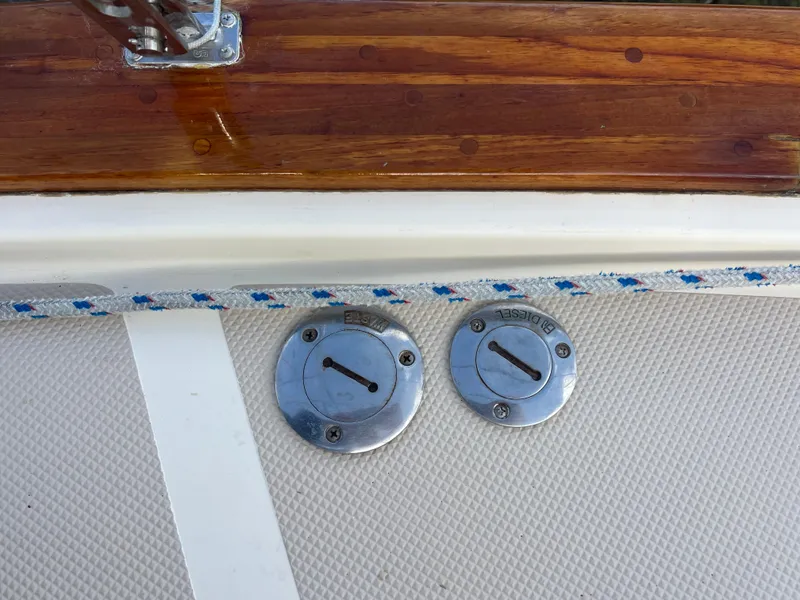 Slide: The Image of Island Packet 350 1997 - 17