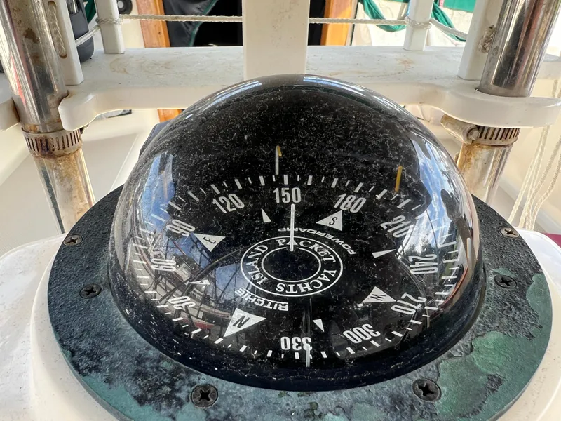 Slide: The Image of Island Packet 350 1997 - 30