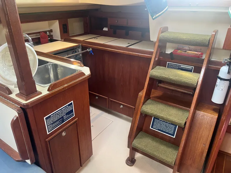 Slide: The Image of Island Packet 350 1997 - 45