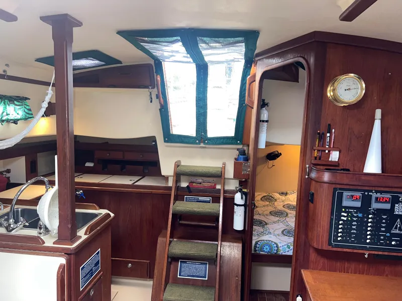 Slide: The Image of Island Packet 350 1997 - 47