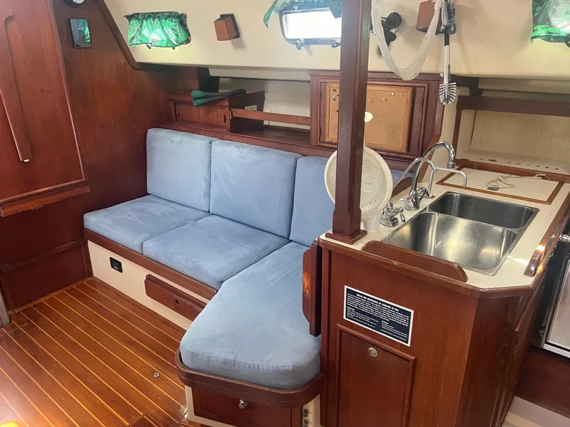 Slide: The Image of Island Packet 350 1997 - 48