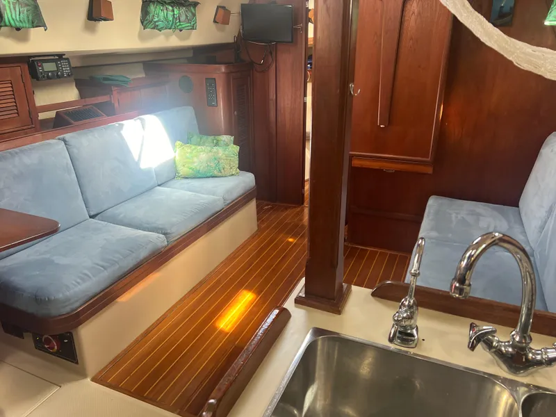 Slide: The Image of Island Packet 350 1997 - 50