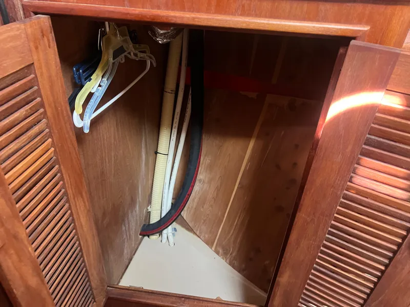 Slide: The Image of Island Packet 350 1997 - 76