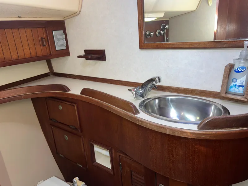 Slide: The Image of Island Packet 350 1997 - 78