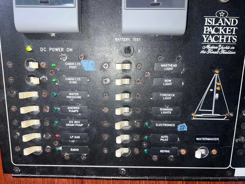 Slide: The Image of Island Packet 350 1997 - 81