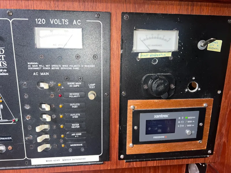 Slide: The Image of Island Packet 350 1997 - 82