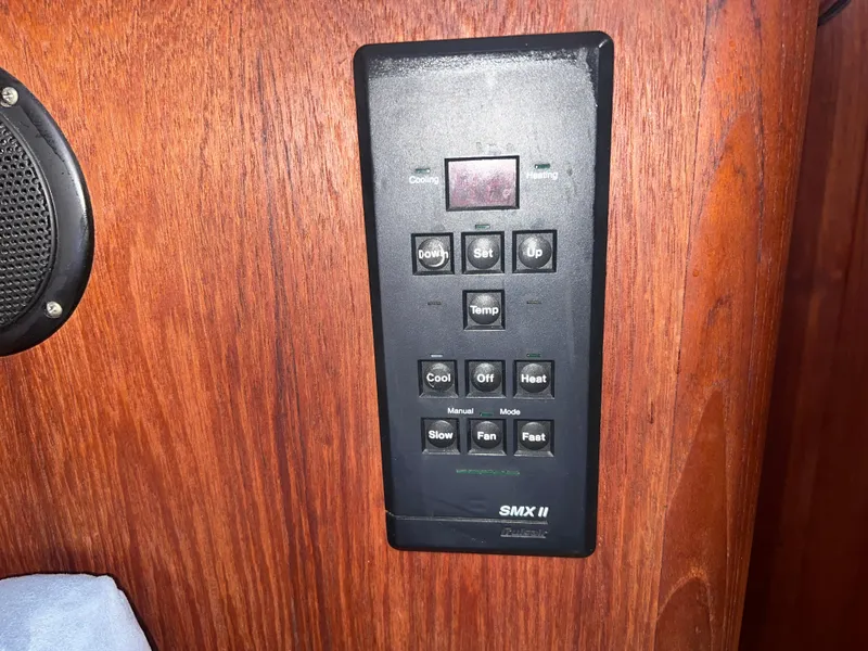 Slide: The Image of Island Packet 350 1997 - 84