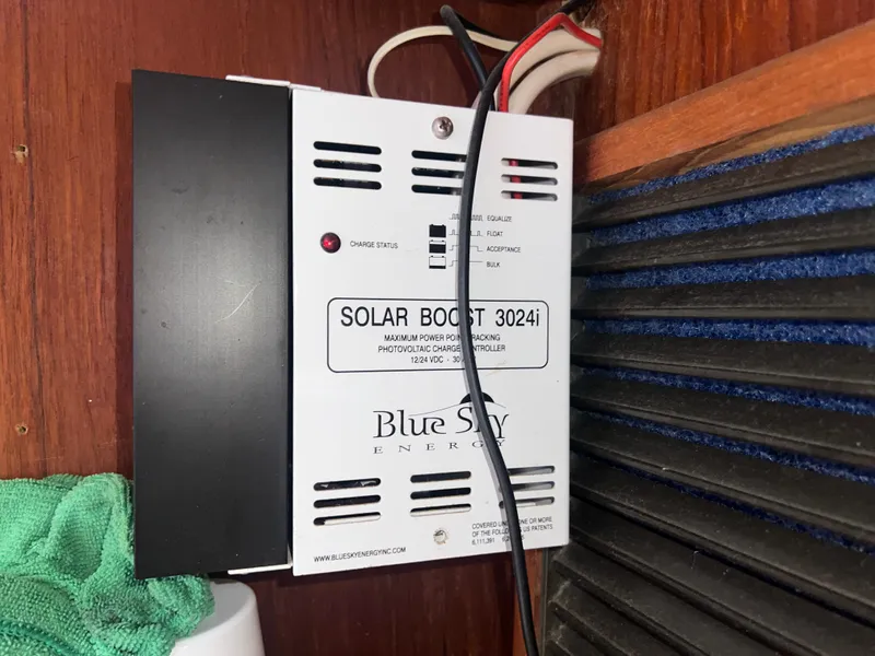 Slide: The Image of Island Packet 350 1997 - 88