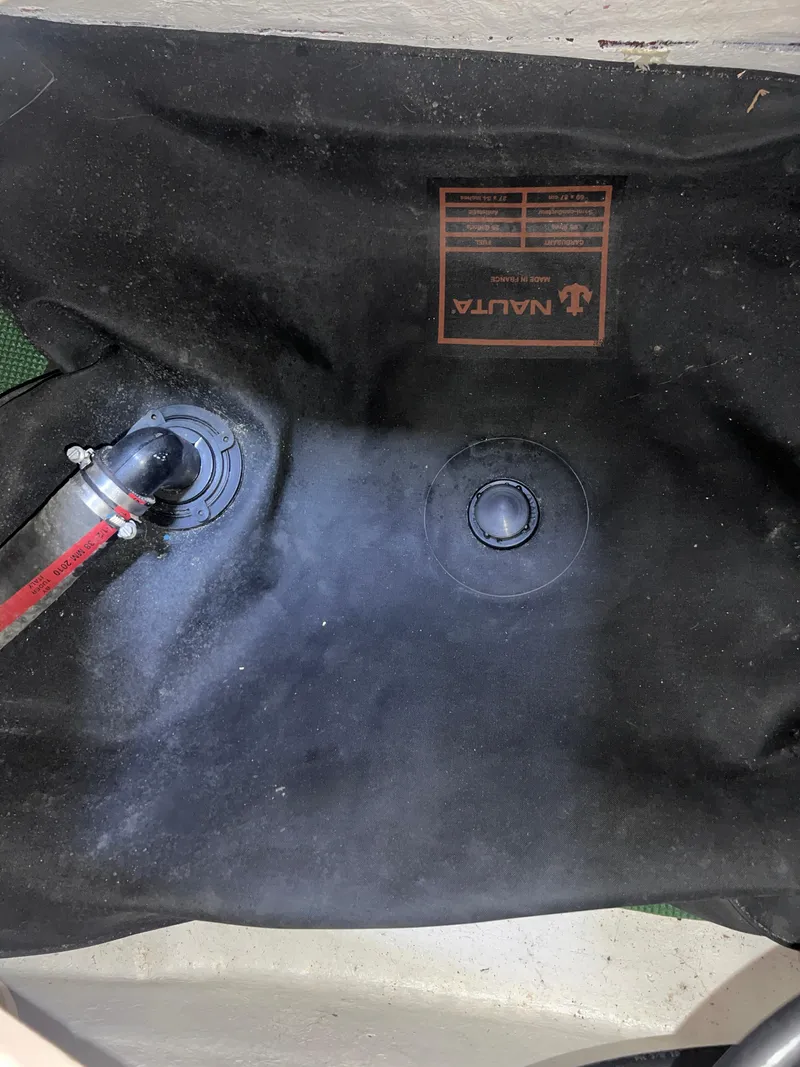 Slide: The Image of Island Packet 350 1997 - 94