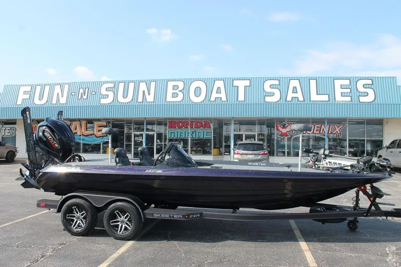 Slide: The Image of Skeeter ZXR21 2025 - 0