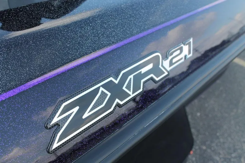 Slide: The Image of Skeeter ZXR21 2025 - 11