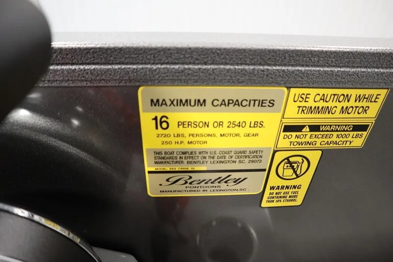 Slide: The Image of 2025 Bentley Pontoons 243 Cruise XL Tri-Toon capacity label, 16 persons or 2540 lbs. - 30