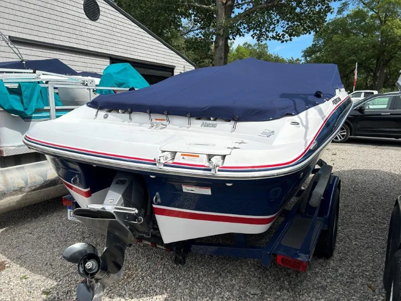 Slide: The Image of Four Winns 200 Horizon I/O 2009 - 3