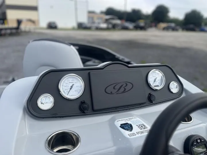Slide: The Image of Bentley Pontoons LE 180 3PT 2024 - 18