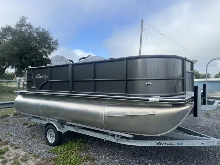 Slide: The Image of Bentley Pontoons LE 180 3PT 2024 - 9