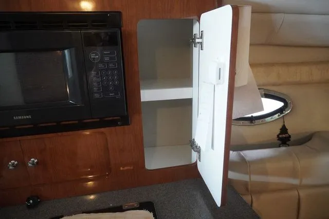 Slide: The Image of Crownline Boats 290 CR 2002 - 12