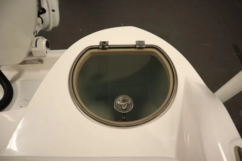 Slide: The Image of Livewell compartment on 2025 Sea Fox 228 Traveler boat. - 40