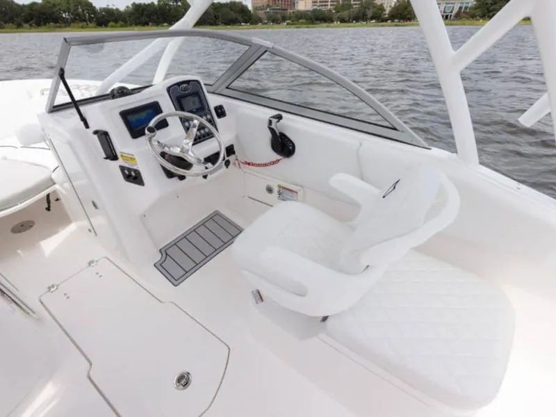 Slide: The Image of Sea Fox 228 Traveler 2025 - 57