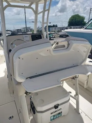 Slide: The Image of Boston Whaler 230 Outrage 2023 - 22