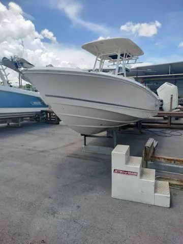 Slide: The Image of Boston Whaler 230 Outrage 2023 - 27