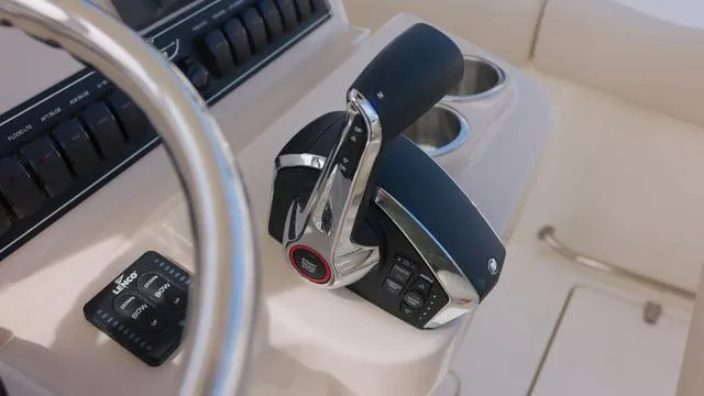 Slide: The Image of Boston Whaler 230 Outrage 2023 - 42