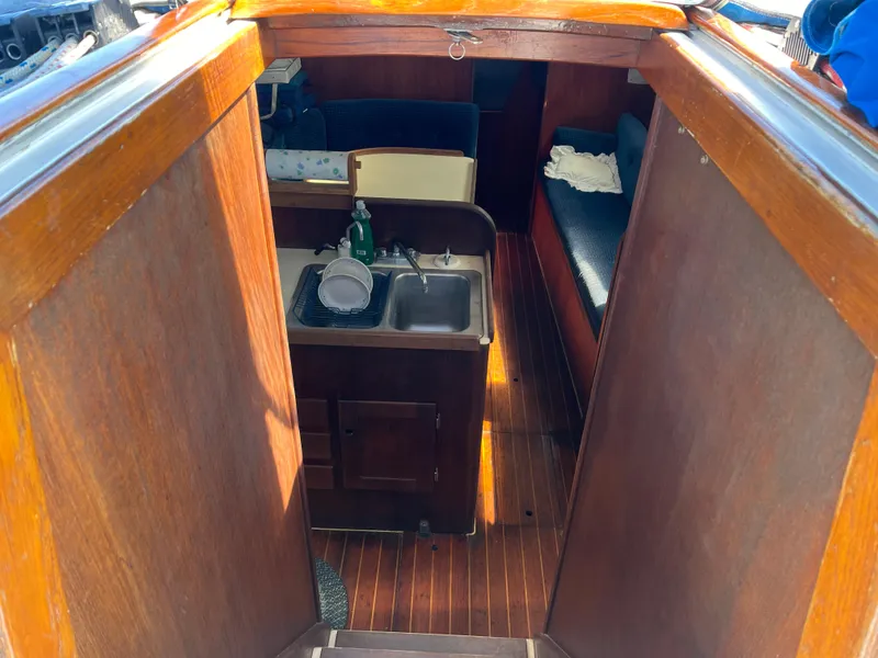 Slide: The Image of Freedom 32 1984 - 25