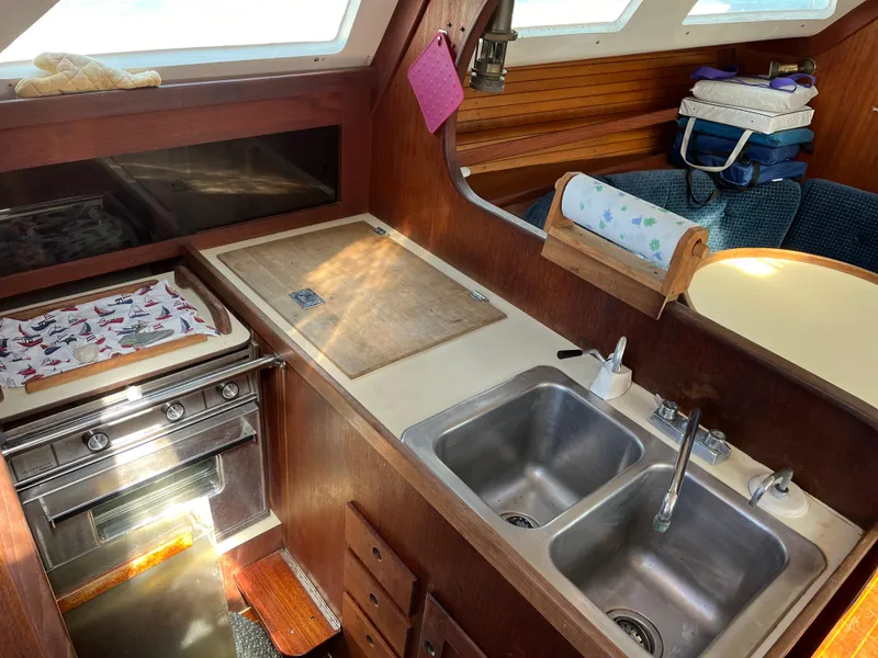 Slide: The Image of Freedom 32 1984 - 27