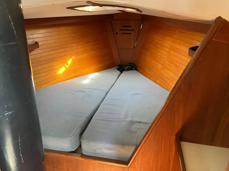 Slide: The Image of Freedom 32 1984 - 30